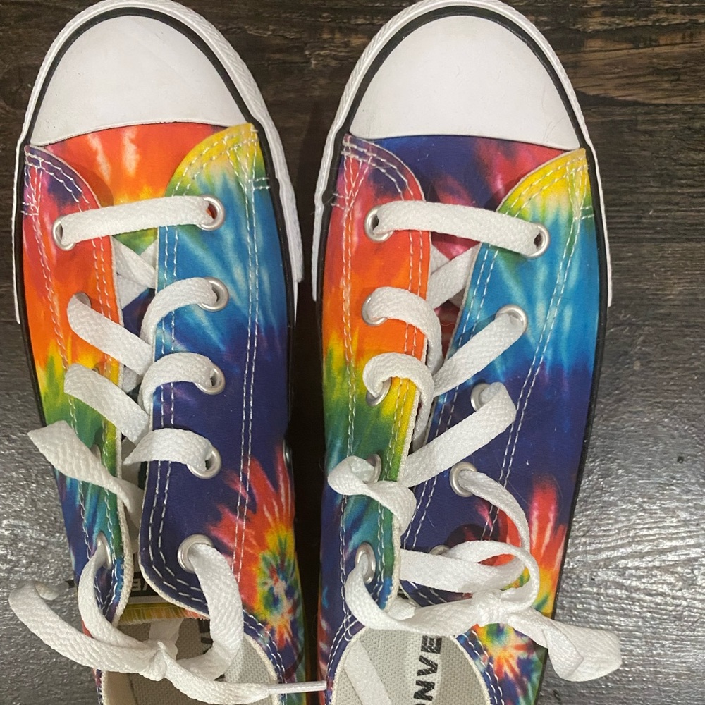 Girl’s Tie Dye Converse